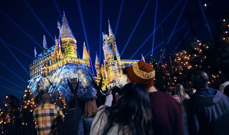 Universal Orlando invita a celebrar la temporada navideña en sus parques