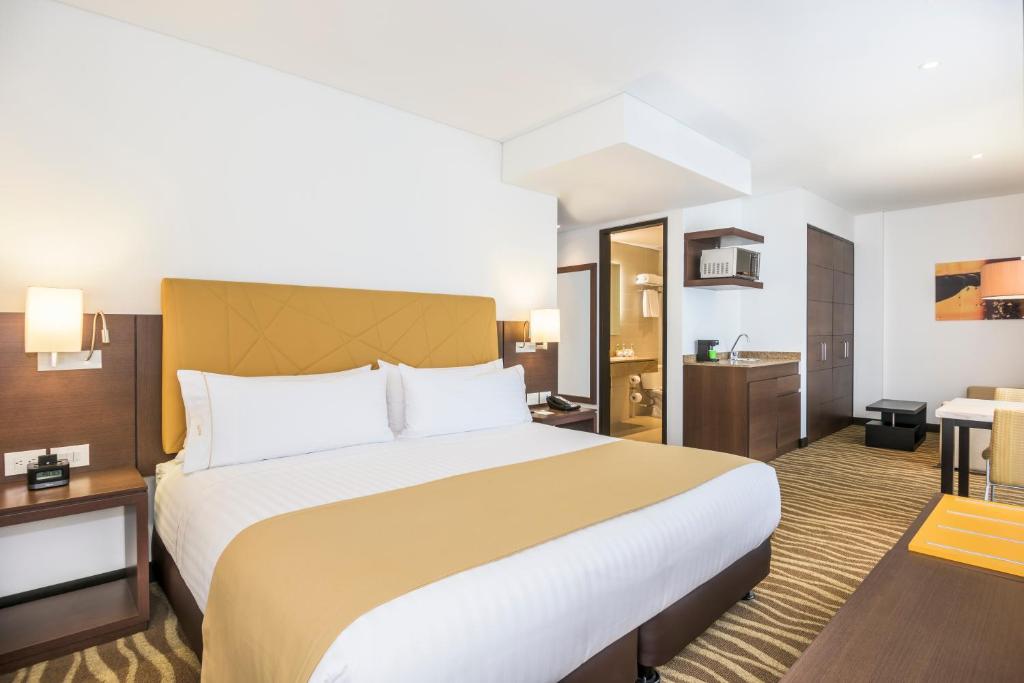 Hospedaje inteligente y confortable: Conoce la experiencia de Holiday Inn Express & Suites Bogotá DC