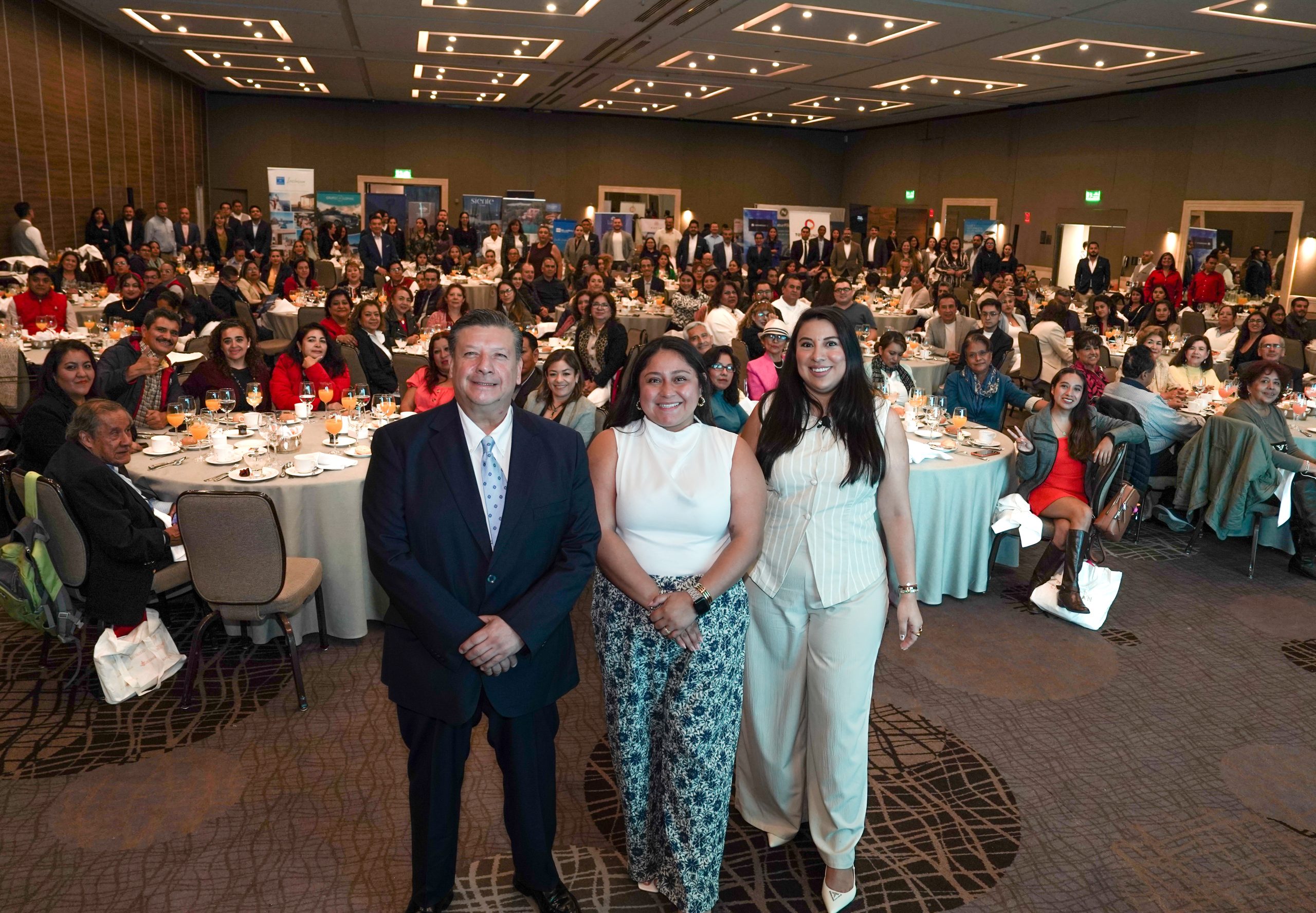 El Outlet Caribe Mexicano realizado en Ciudad de México, inspiró a descubrir “Signature Paradise” y doce destinos inigualables El Outlet Caribe Mexicano realizado en Ciudad de México, inspiró a descubrir “Signature Paradise” y doce destinos inigualables