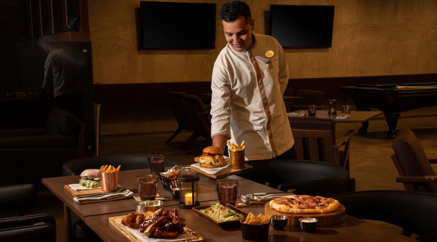 Grand Solmar Pacific Dunes inaugura el bar 360° más grande de Baja California Sur: The Sports Bar Grand Solmar Pacific Dunes inaugura el bar 360° más grande de Baja California Sur: The Sports Bar