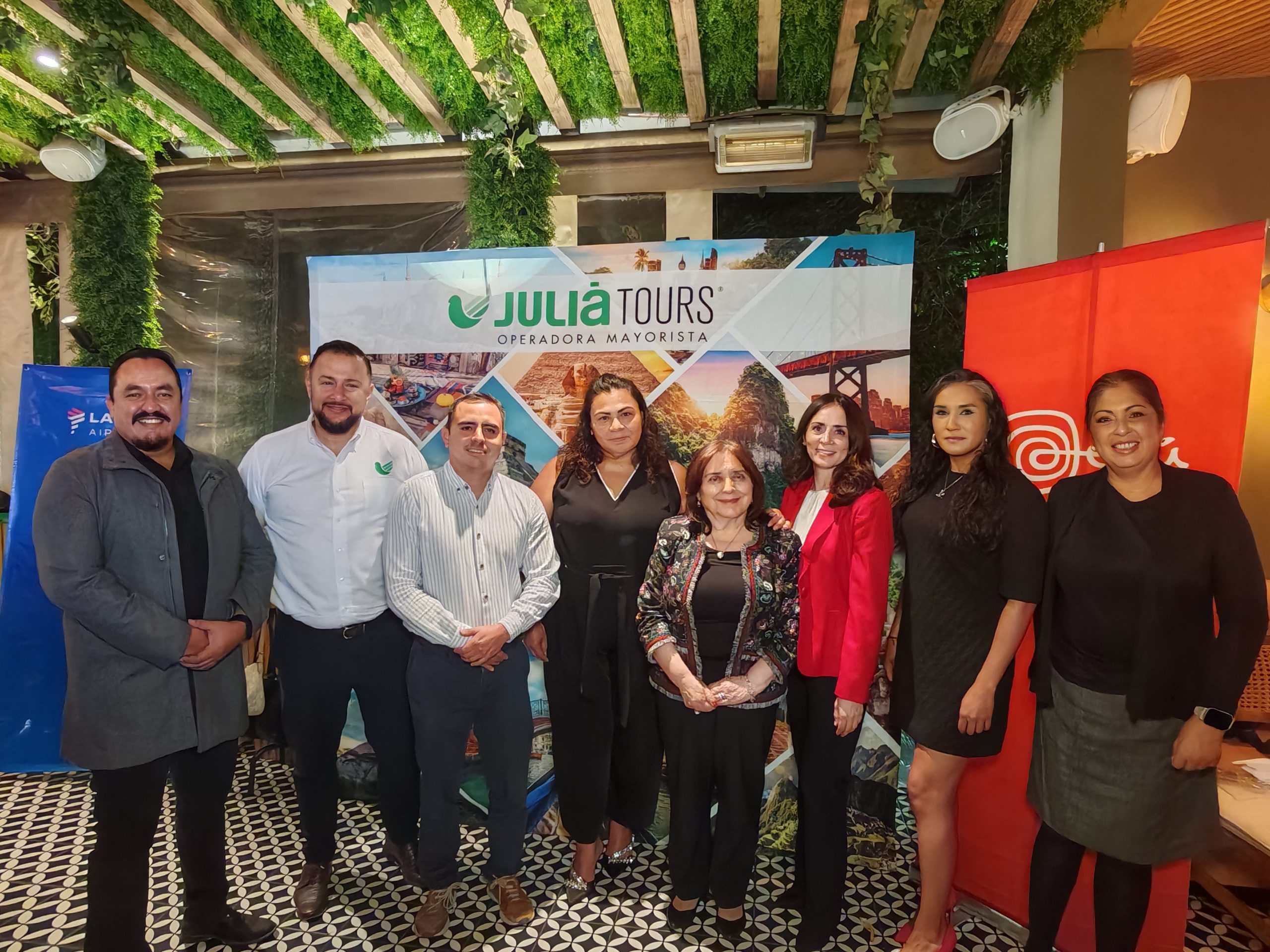 Para agentes de viajesJulia Tours impulsa en exclusiva la Amazonía Peruana junto a PROMPERÚ, Delfín Amazon Cruises y LATAM